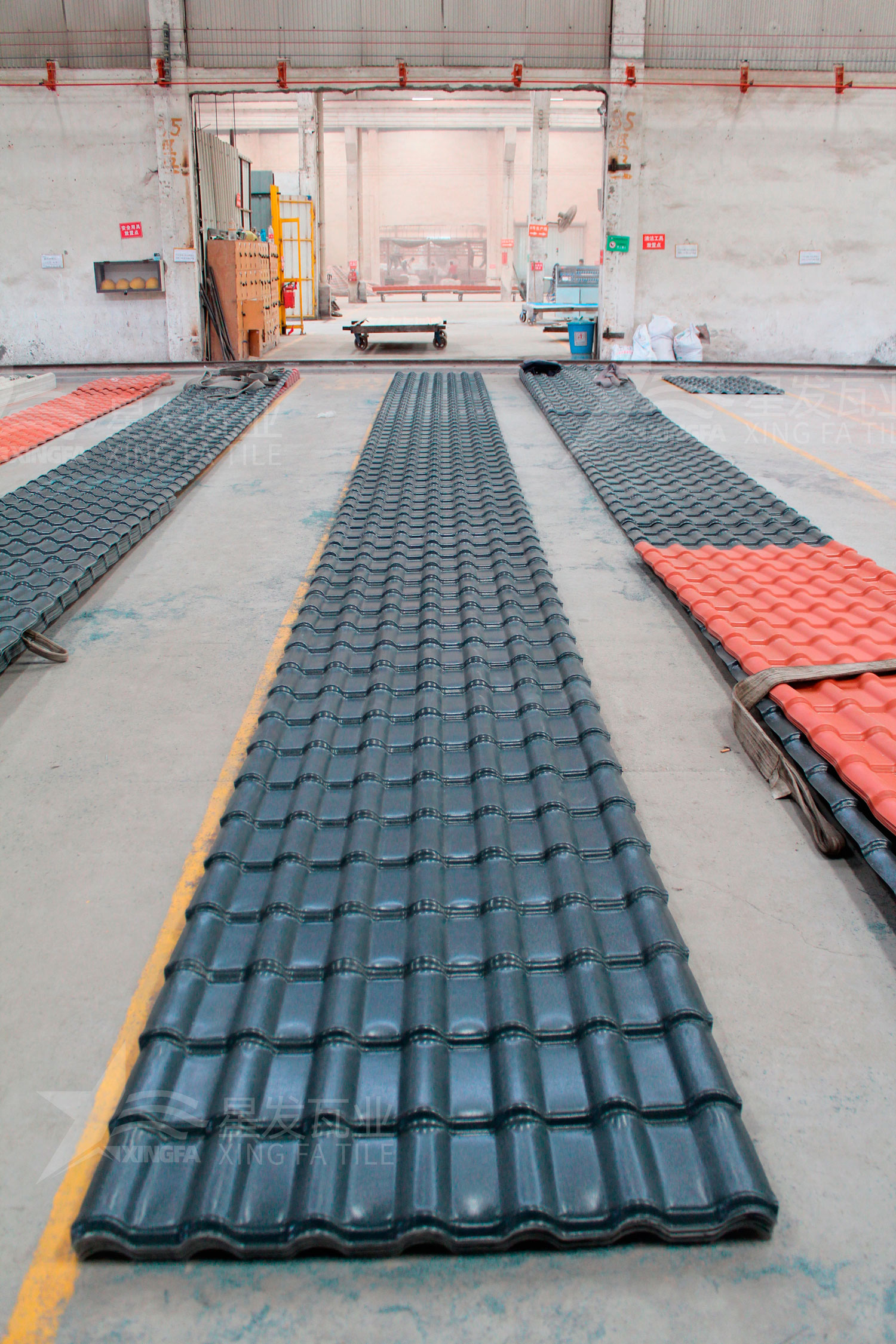 樹脂瓦白底和灰底哪個好？白底和灰底在質量、價格上有啥區(qū)別？