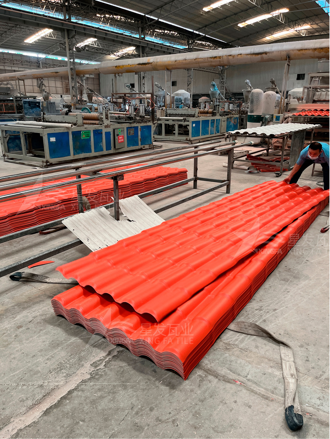 在選擇樹脂瓦廠家，一定要考察的3個(gè)因素？輕松買到優(yōu)質(zhì)的樹脂瓦！