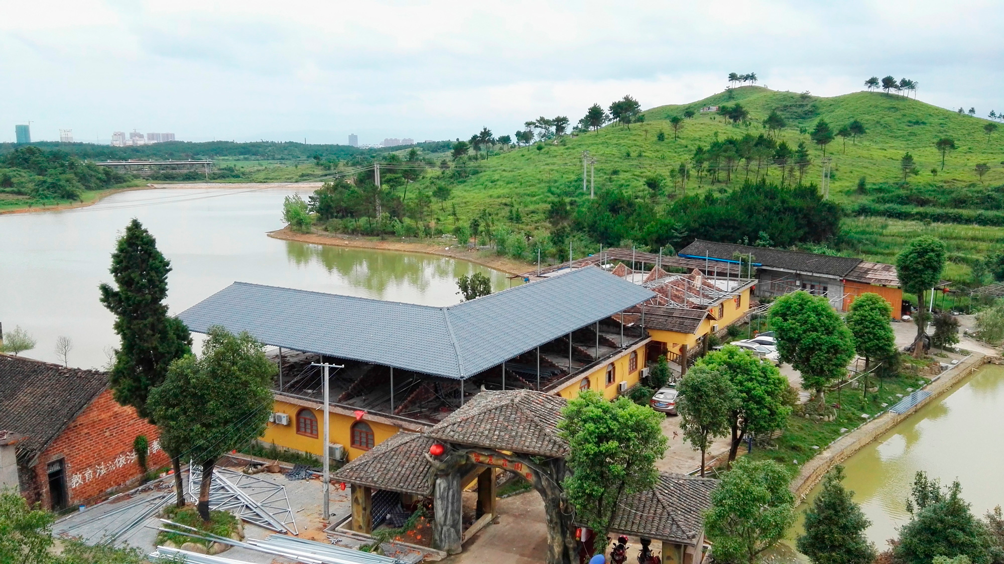 關(guān)于合成樹脂瓦行業(yè)的3大謠言，學(xué)到就是賺到！