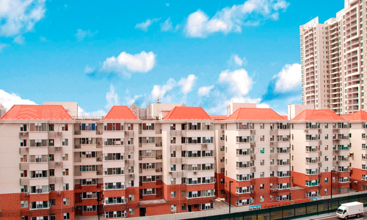 平改坡工程用合成樹脂瓦的優(yōu)勢，不僅僅是提升城市形象那么簡單！