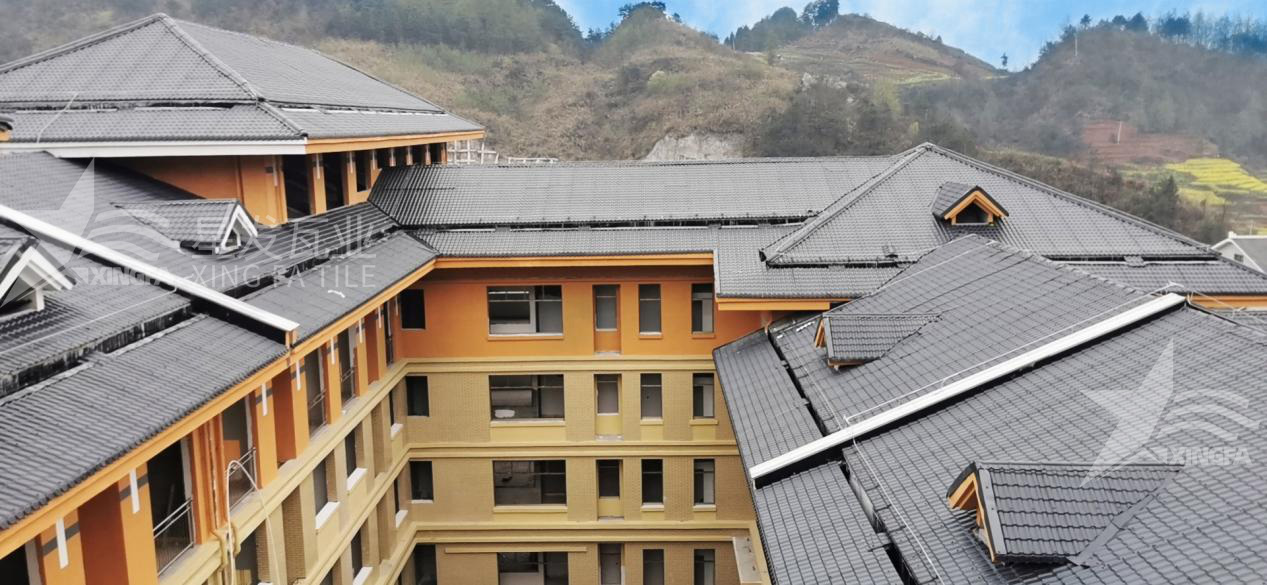 揭秘！包工包料安裝合成樹脂瓦每平方需要多少錢？