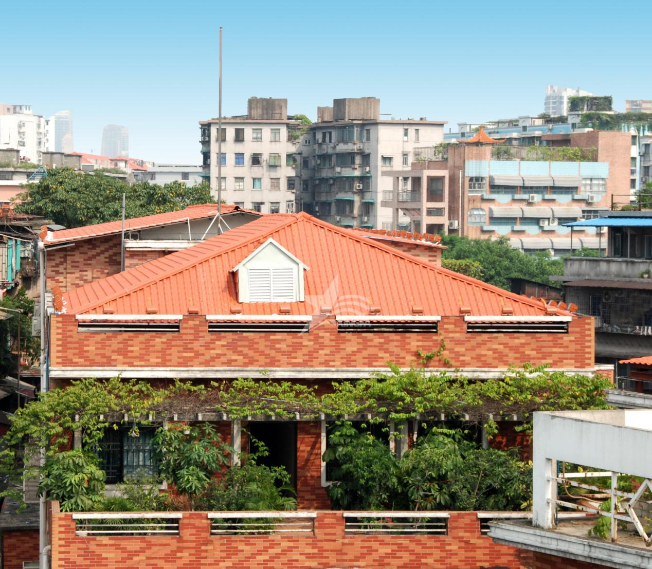 新農(nóng)村建房：琉璃瓦與合成樹脂瓦對比，何者更適合？