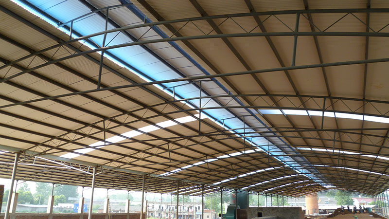 遇上雷陣雨時(shí)，屋面上的絕緣樹脂瓦是否安全？是否導(dǎo)電？