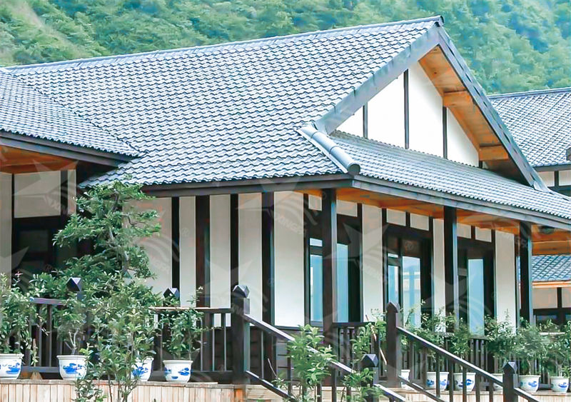 想購買材質(zhì)好的屋面瓦，到底選合成樹脂瓦好還是鋁瓦好？